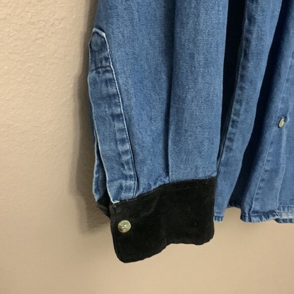 J Gee Long Sleeve Denim button down shirt with contrast collar cuffs embroidery - Picture 3 of 13